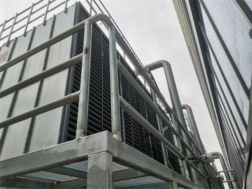 工業冷卻塔減少漂水損失的措施(夏天冷卻塔漂水率多